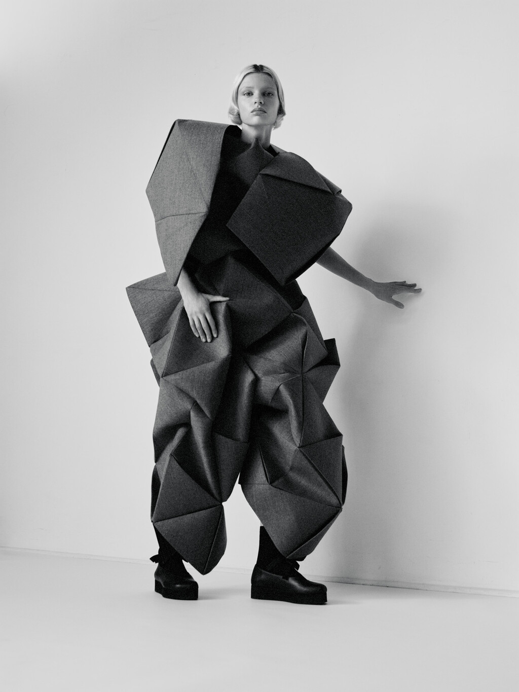 Purple Magazine - © Artlist