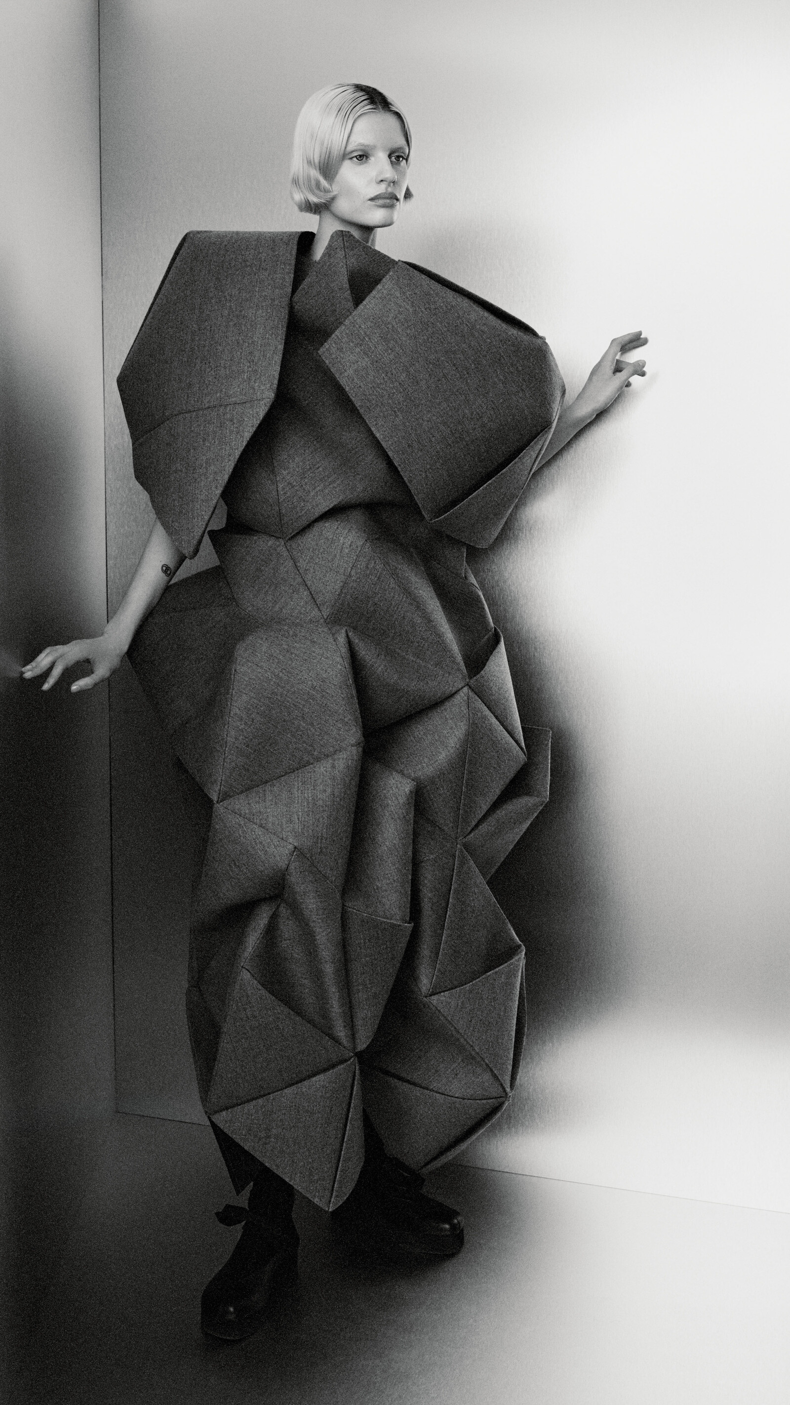 Purple Magazine - © Artlist