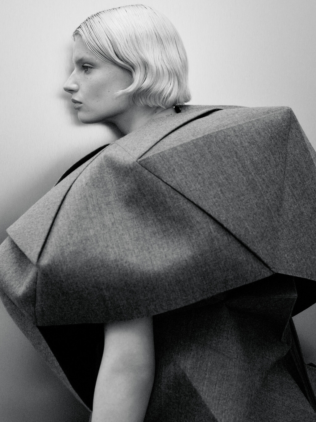 Purple Magazine - © Artlist