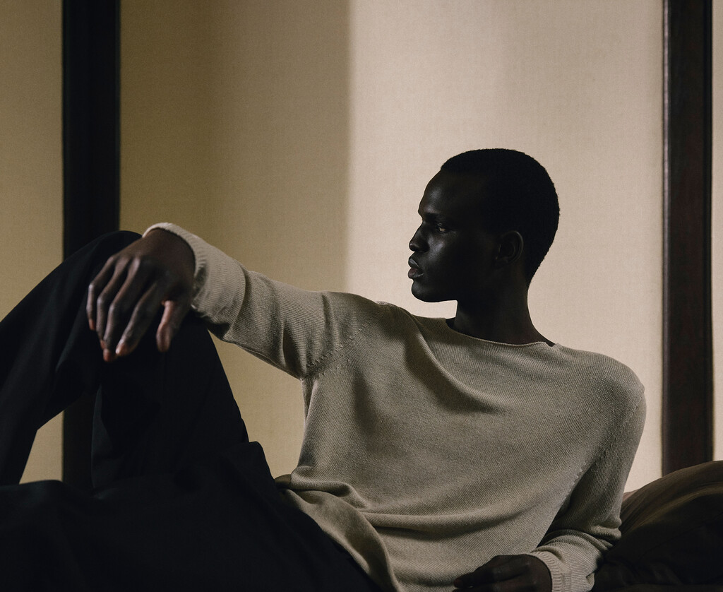 Massimo Dutti - © Artlist