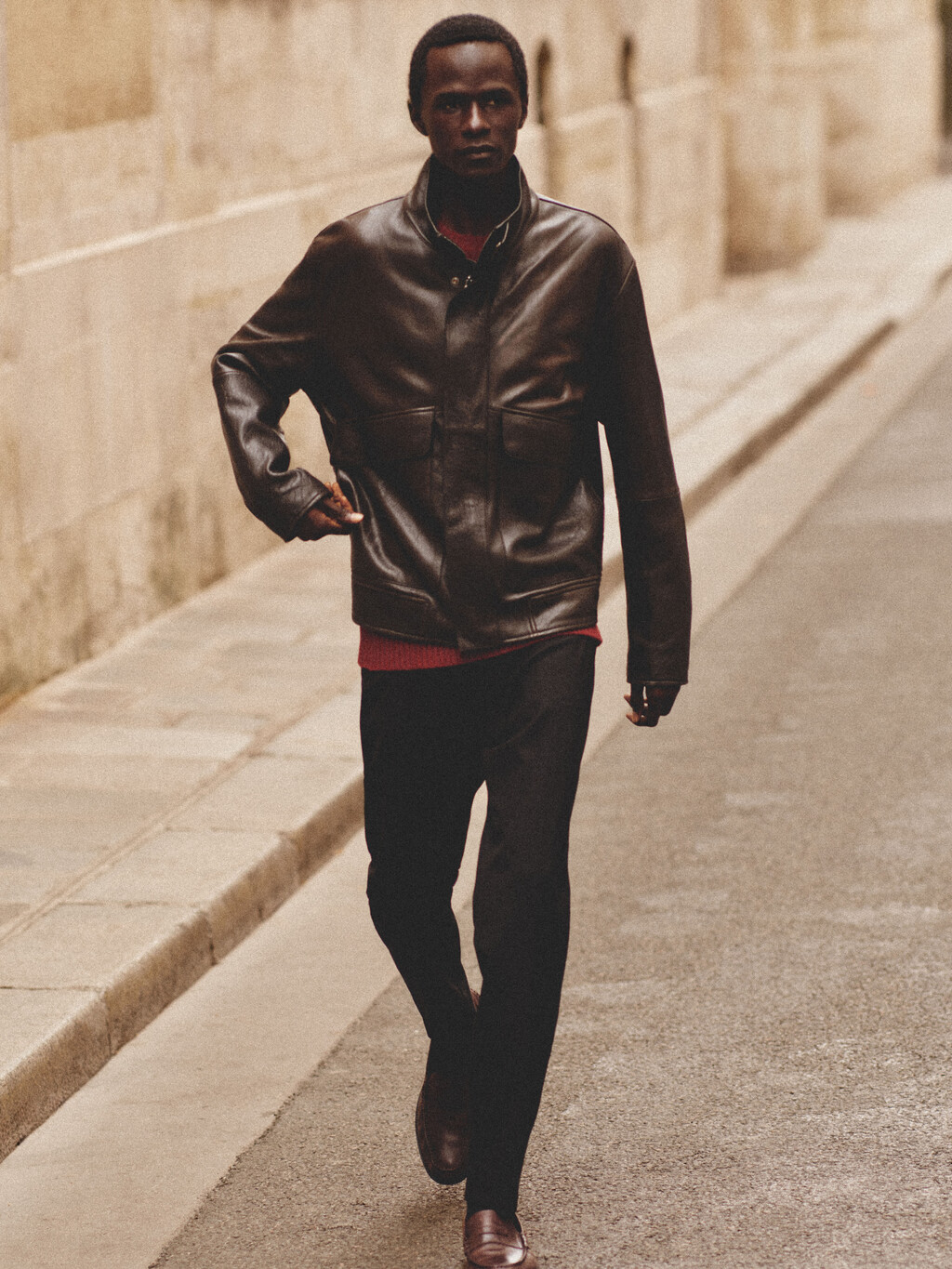 Massimo Dutti - © Artlist
