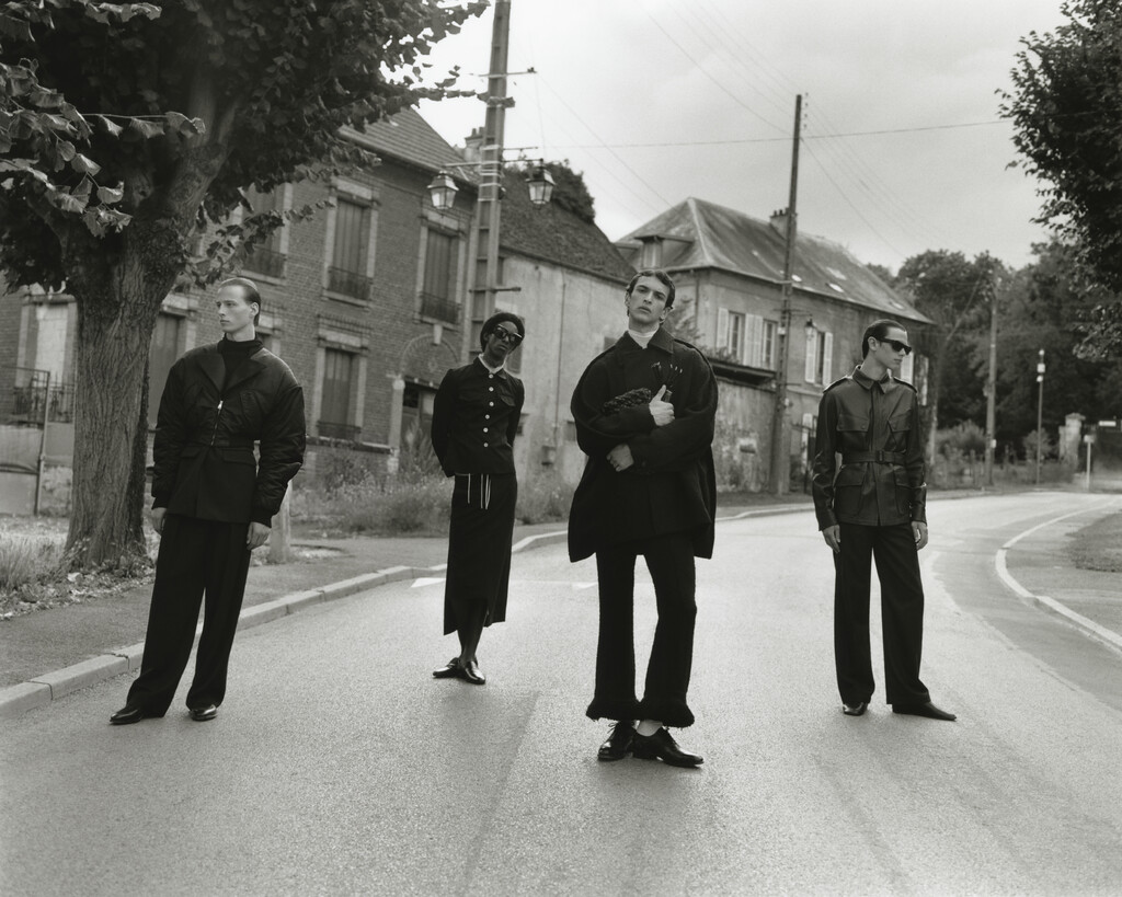 Travel Almanac - © Artlist