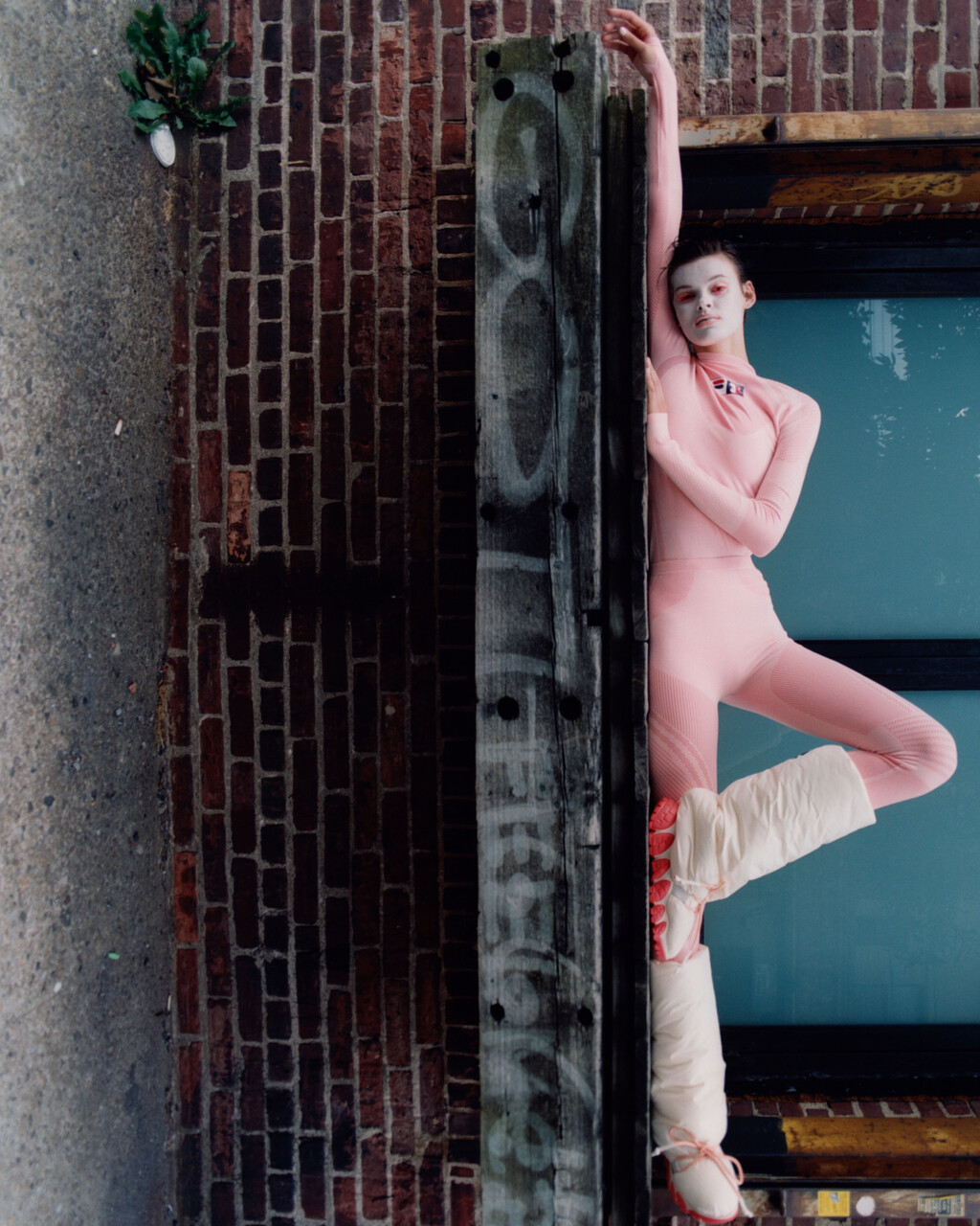 AnOther Magazine - © Artlist