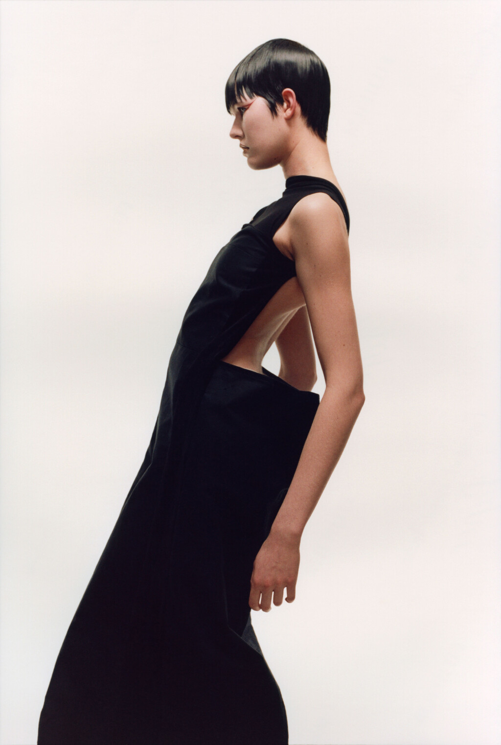 Crosscurrent Magazine - © Artlist