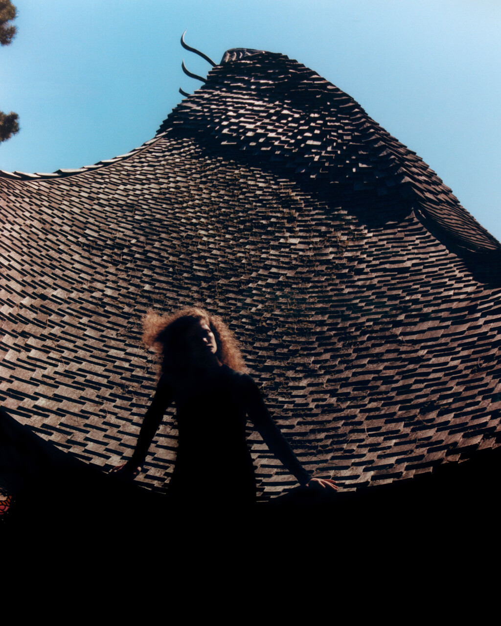 Financial Times - HTSI Magazine - © Artlist