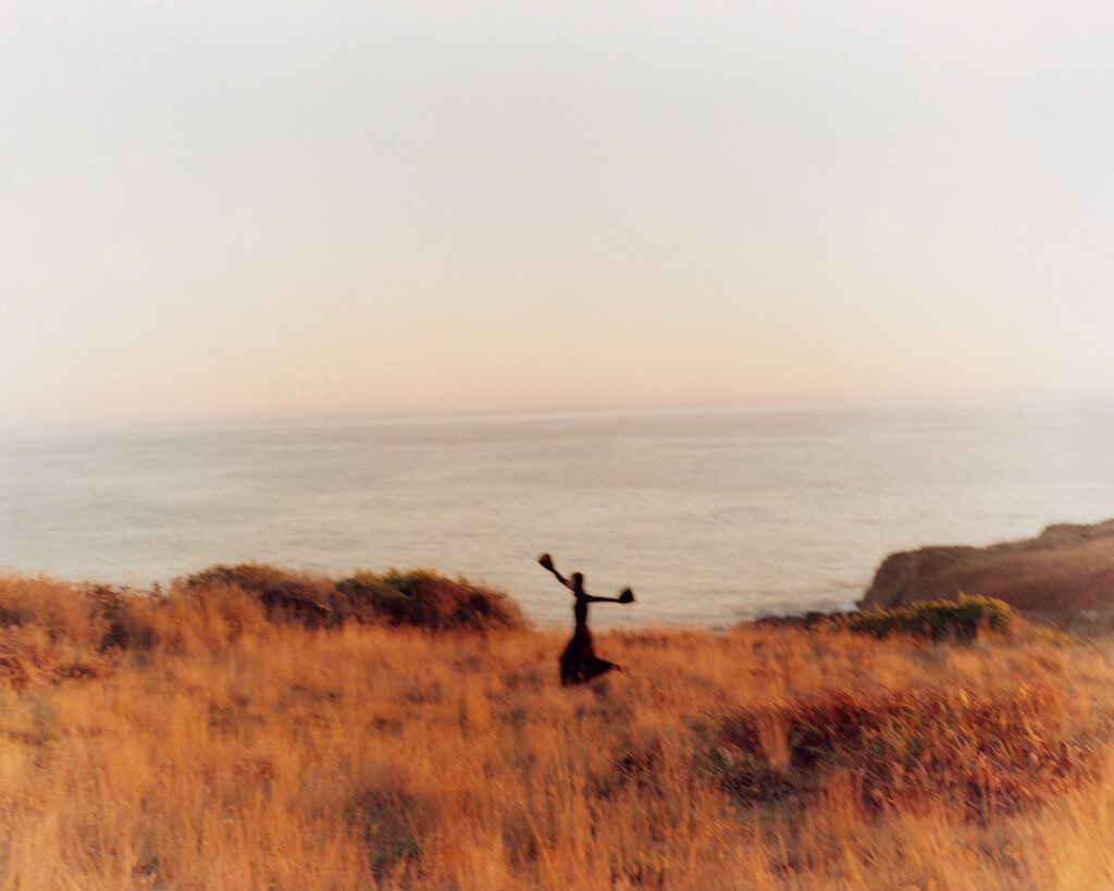 Financial Times - HTSI Magazine - © Artlist