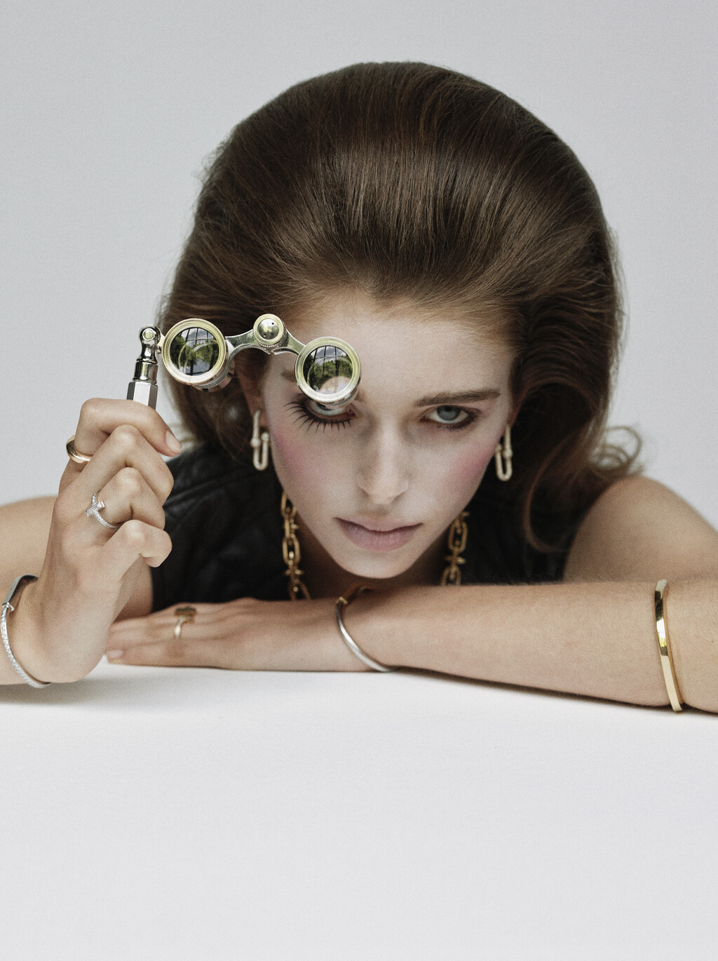 Pop Magazine - © Artlist