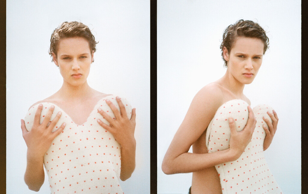 Purple Magazine - © Artlist