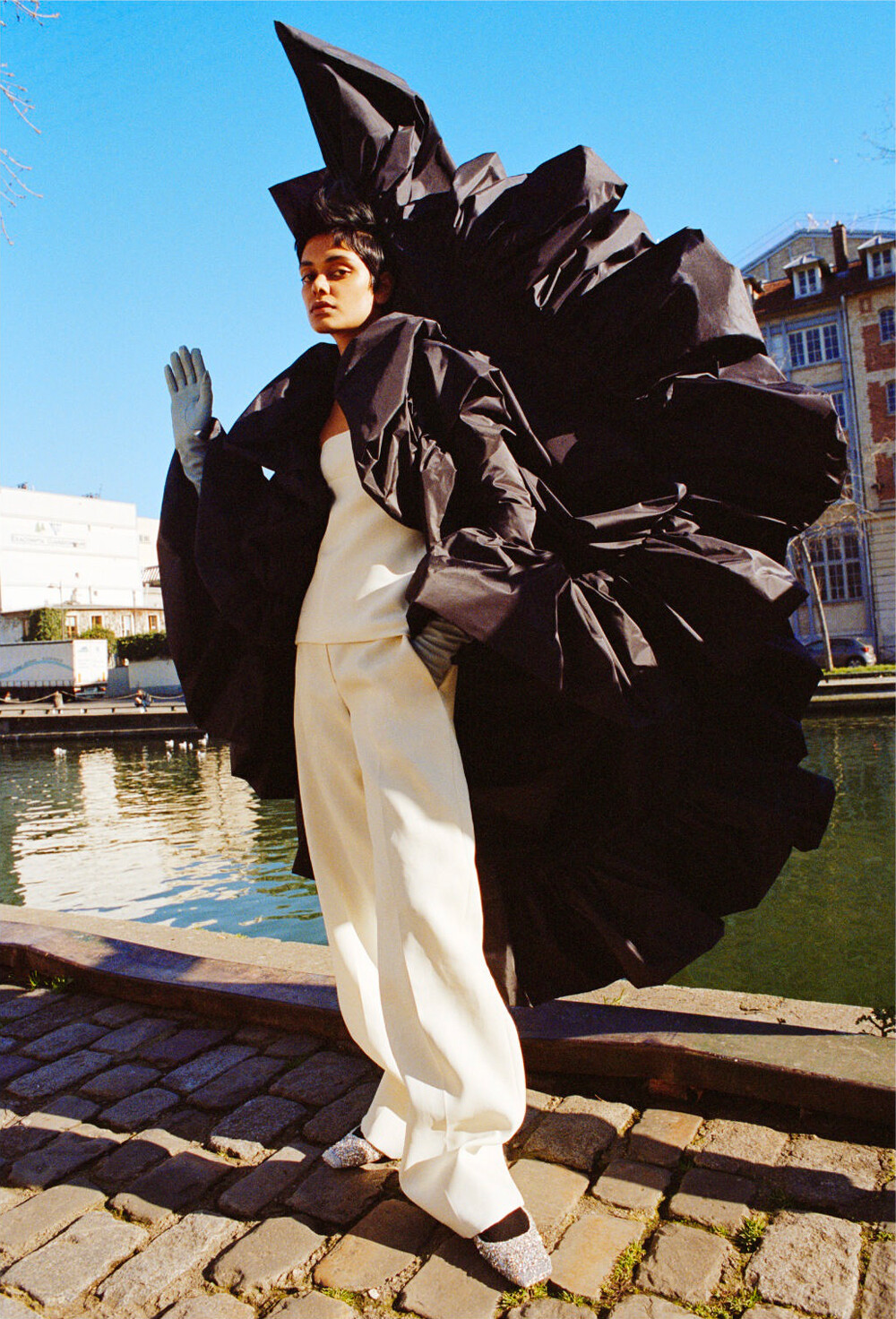 Harper&#8217;s Bazaar US - © Artlist