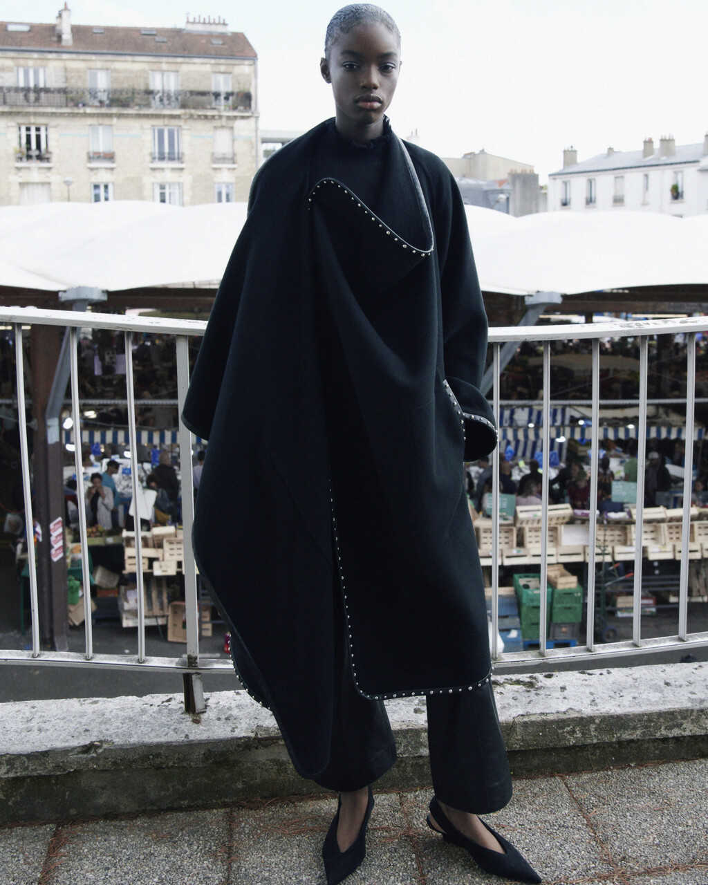 M Le Monde - © Artlist