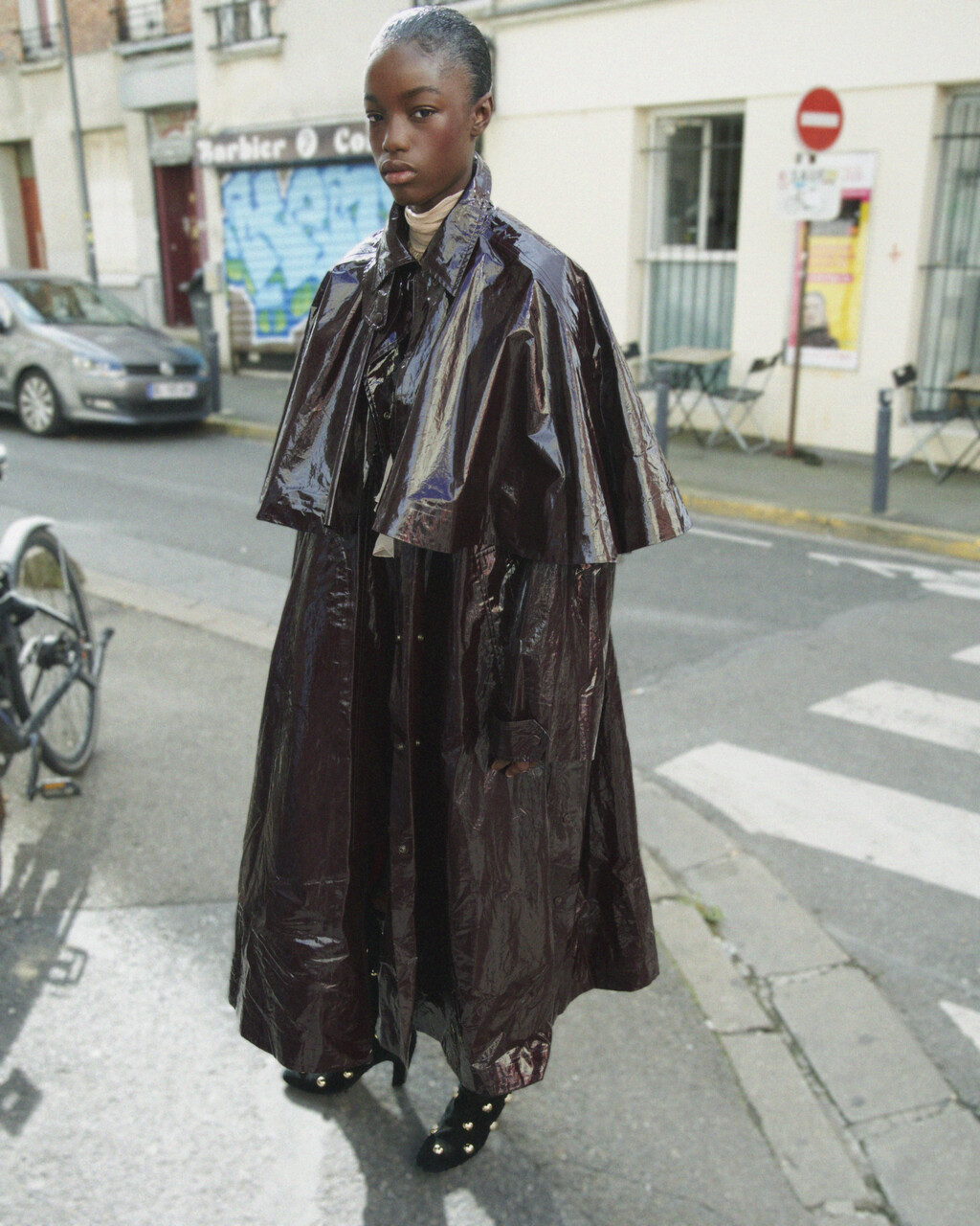 M Le Monde - © Artlist
