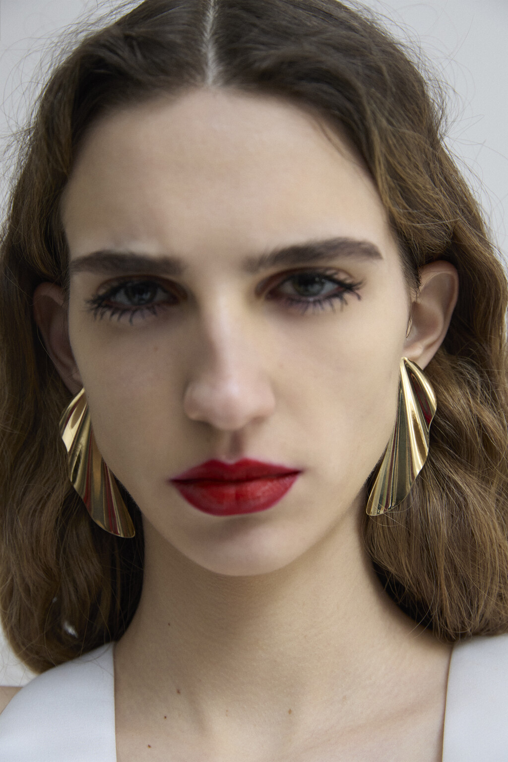 Beyond Noise - © Artlist