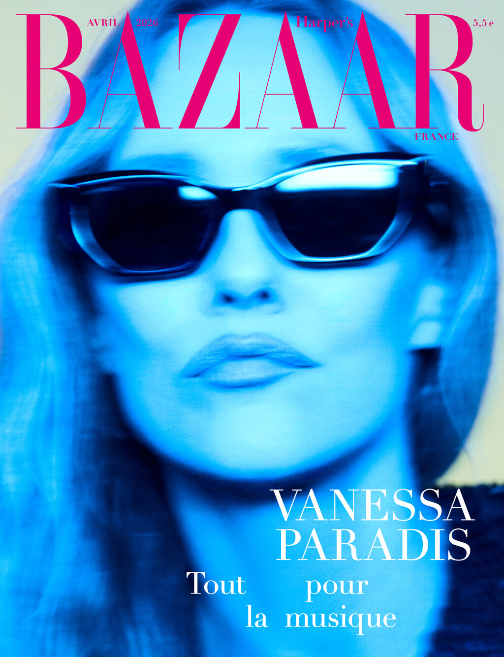 Harper’s Bazaar France - © Artlist