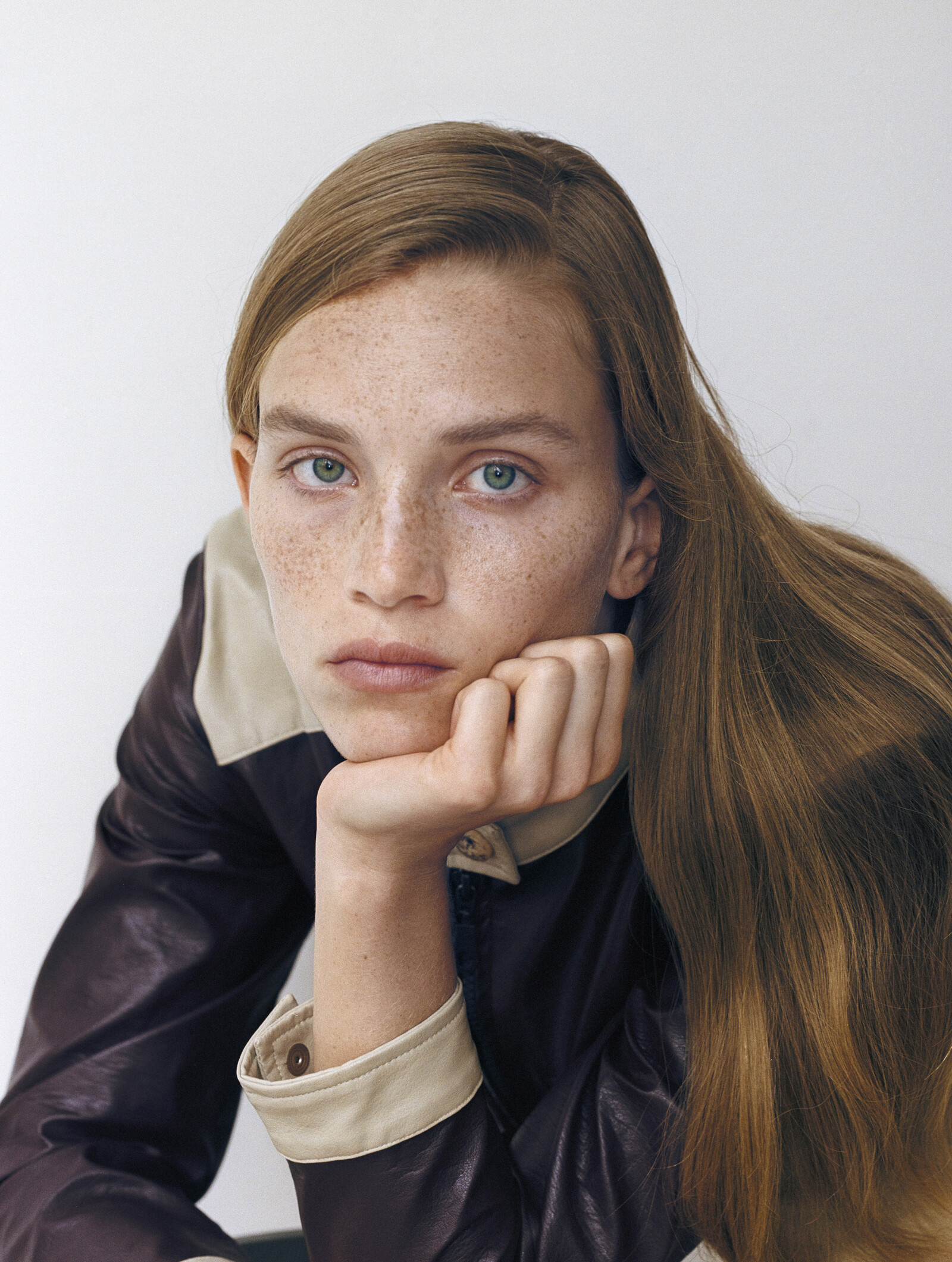 Holiday Magazine - © Artlist