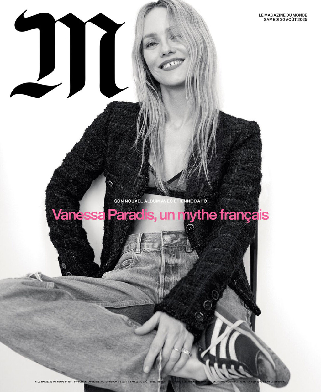 M le Monde - © Artlist