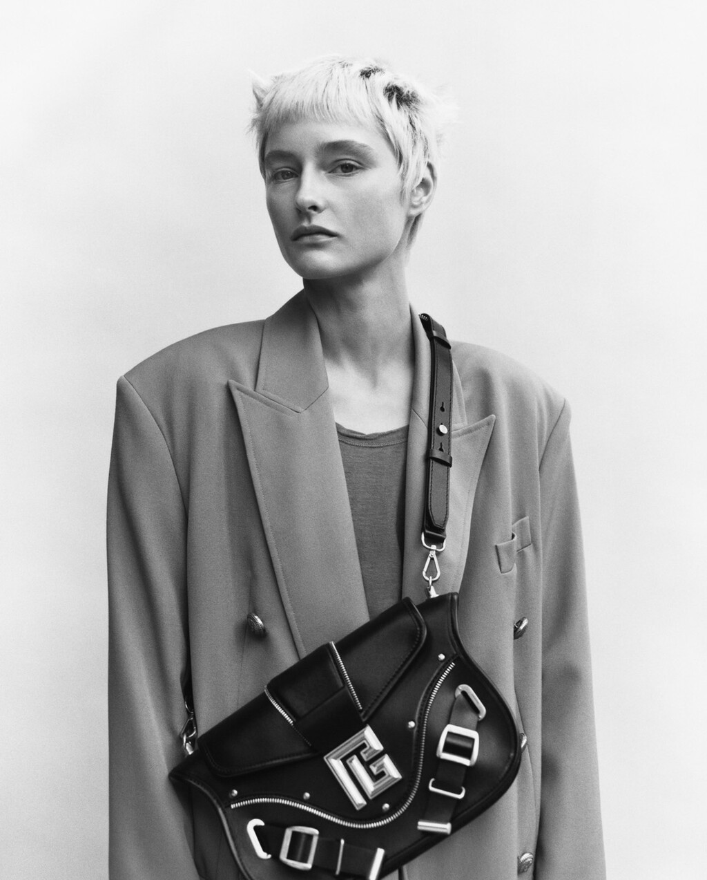 Self Service - © Artlist