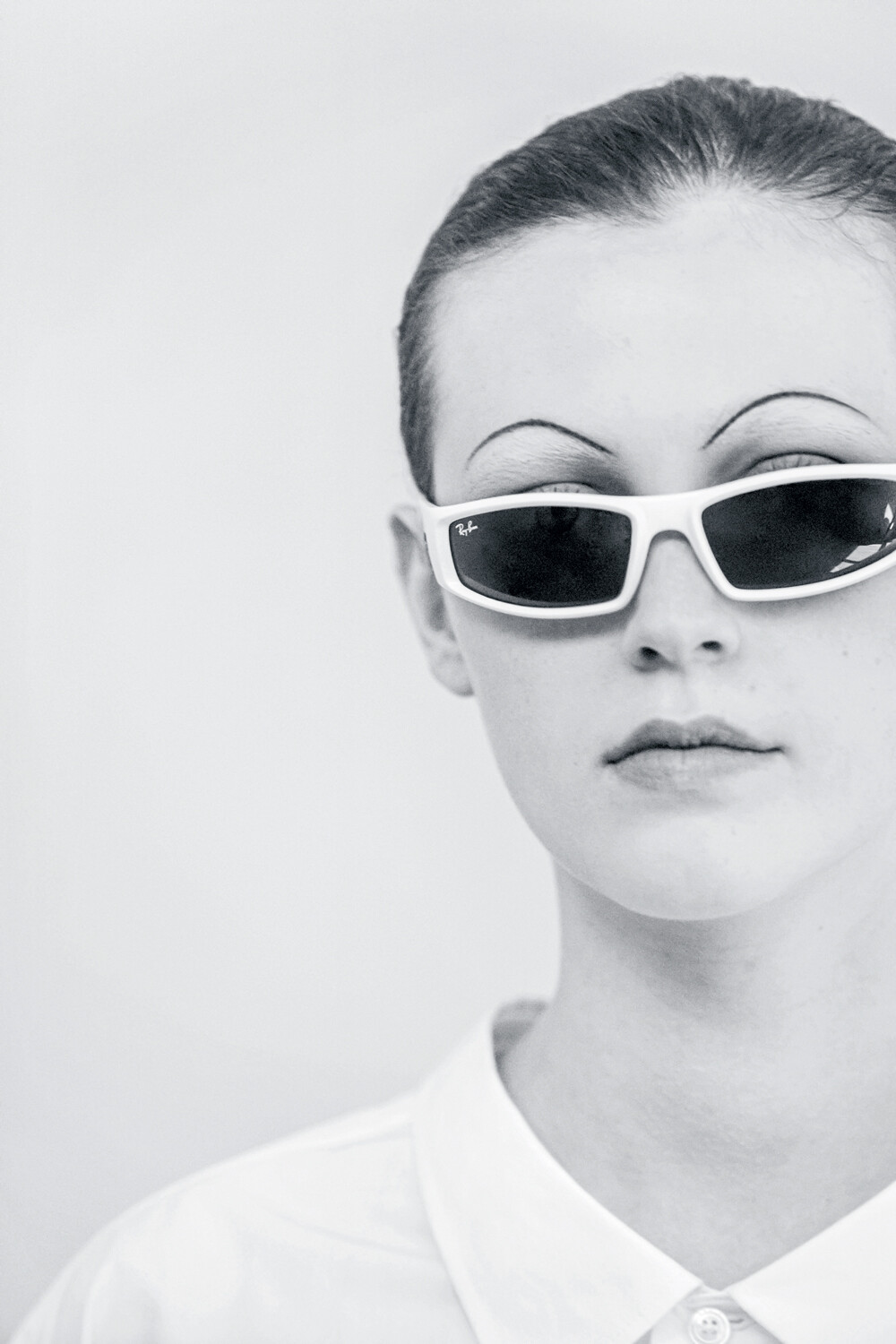 Blau International - © Artlist