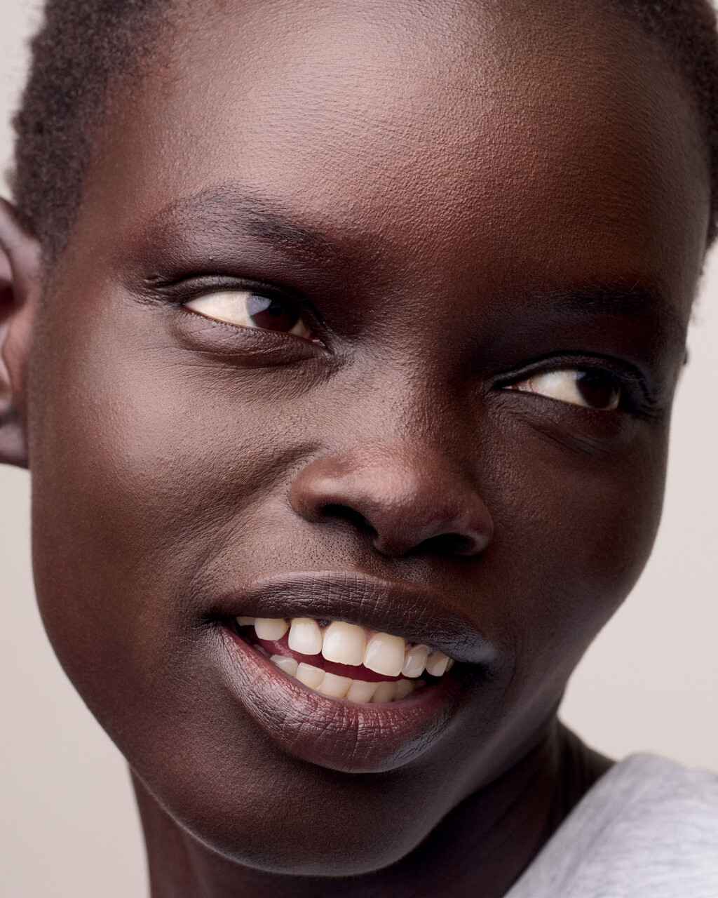 Double Magazine - © Artlist