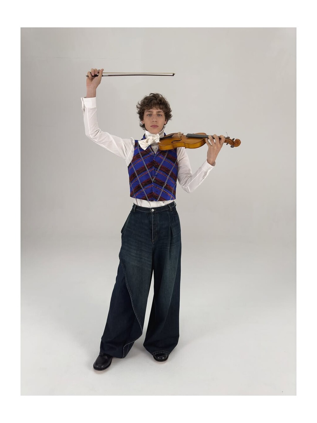 System Magazine - © Artlist