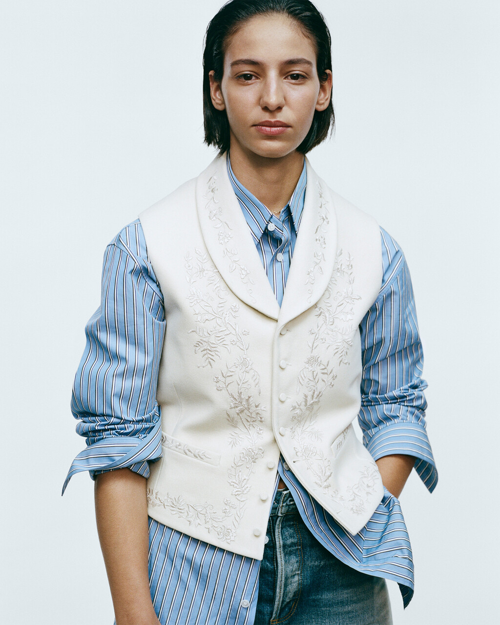 Harper&#8217;s Bazaar France - © Artlist