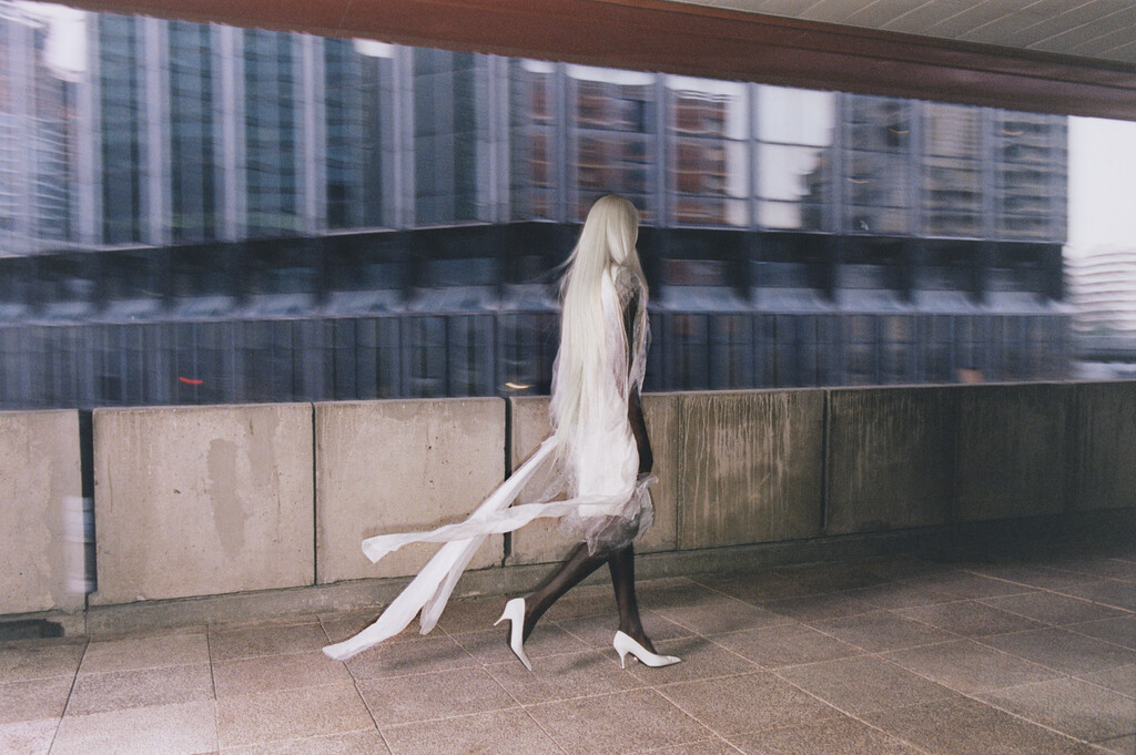 Exhibition Magazine - © Artlist