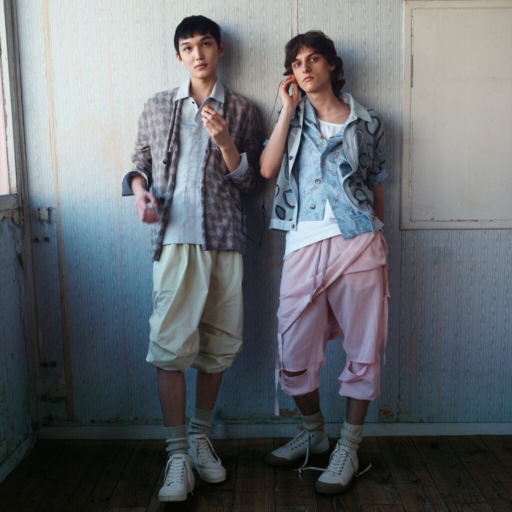 T Magazine - © Artlist