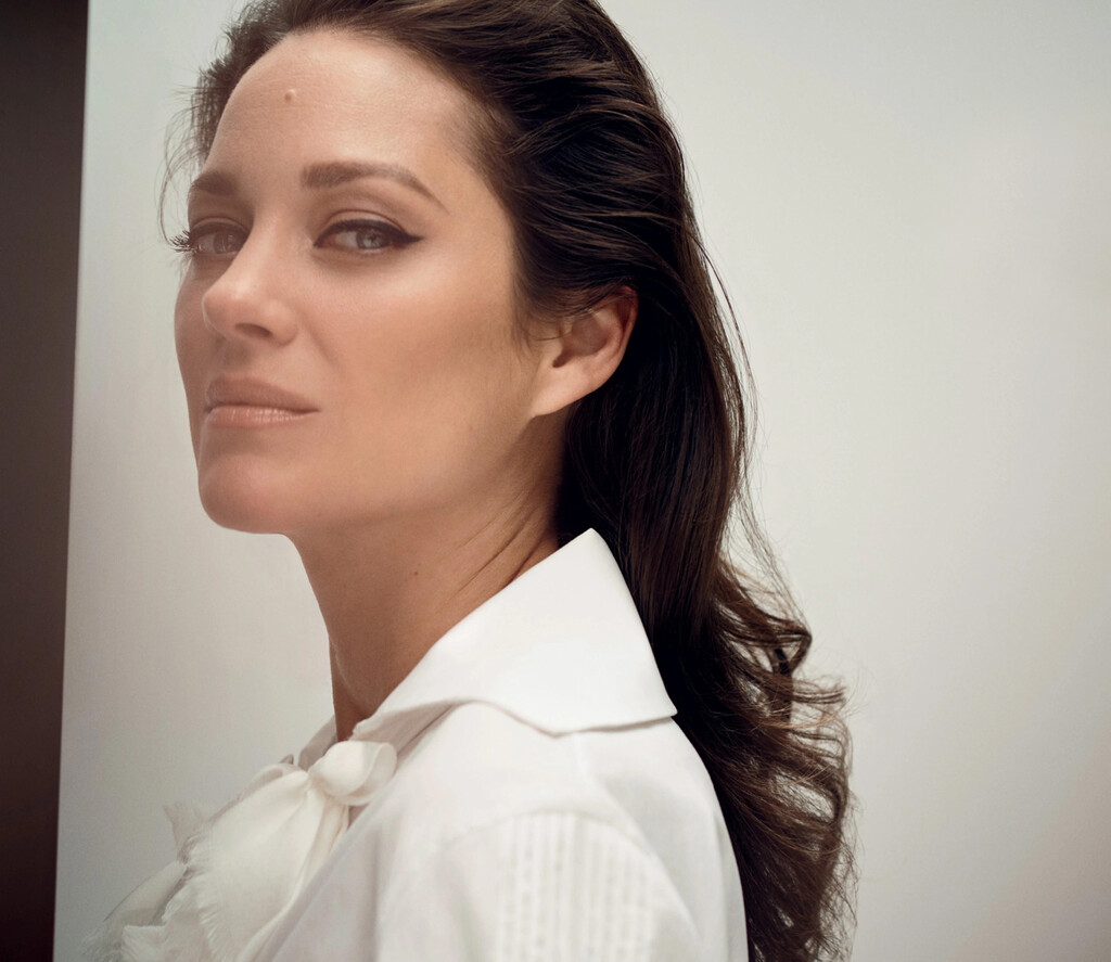 Harper&#8217;s Bazaar Uk - © Artlist