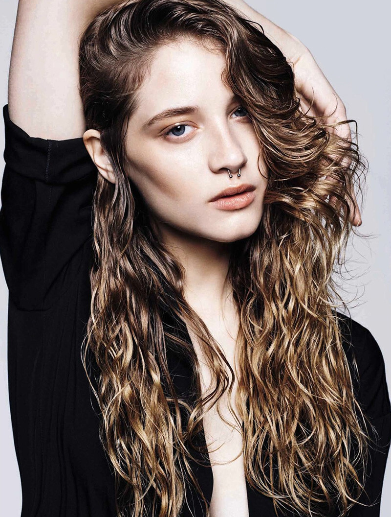 Vogue Spain - © Artlist