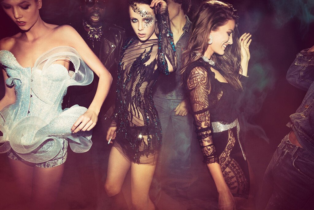 Vogue France - © Artlist