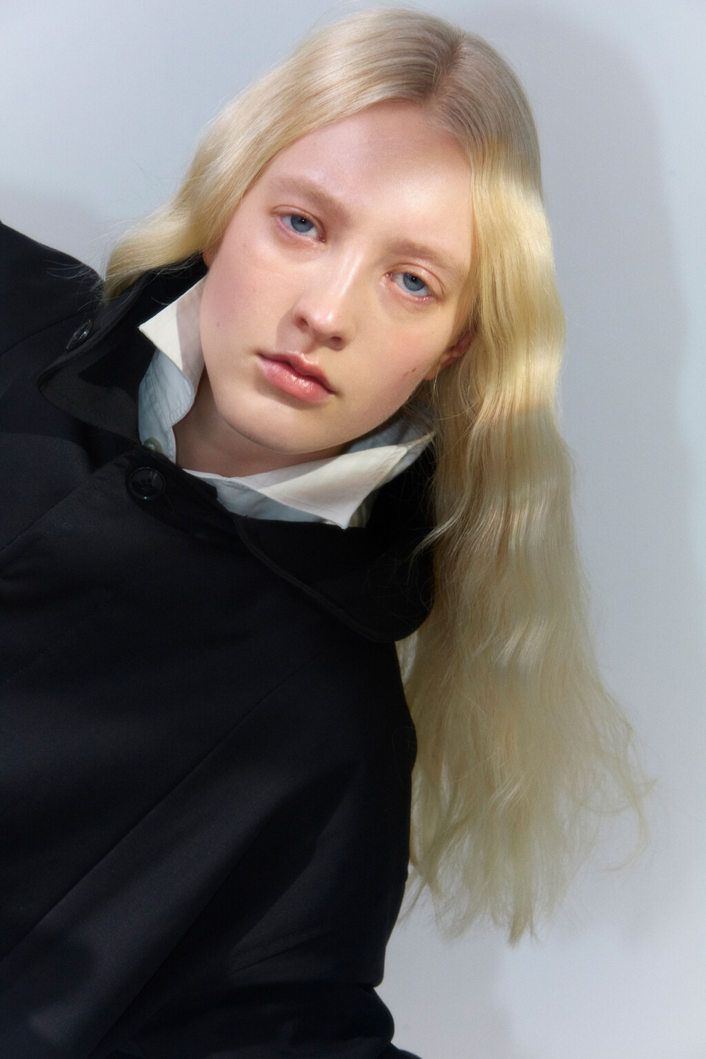 Exhibition Magazine - © Artlist