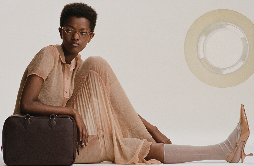 Wall Street Journal - © Artlist