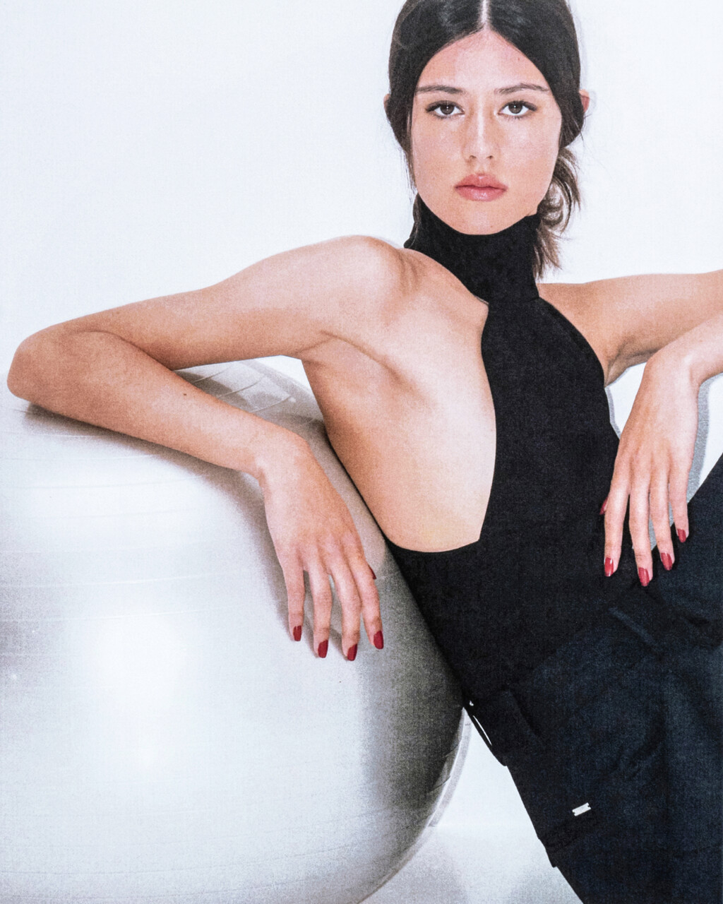 Harper’s Bazaar France - © Artlist