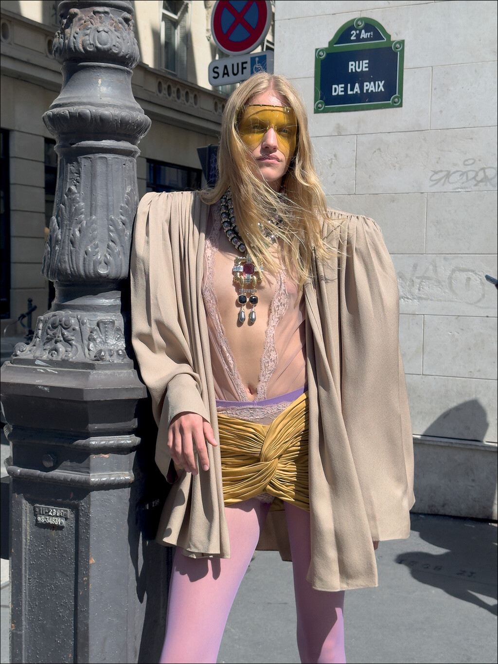 Purple Magazine - © Artlist